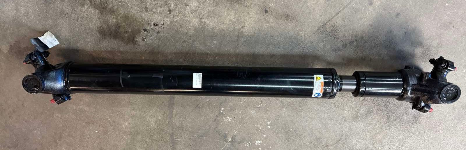 A09-10599-570 Genuine Freightliner Main Driveshaft