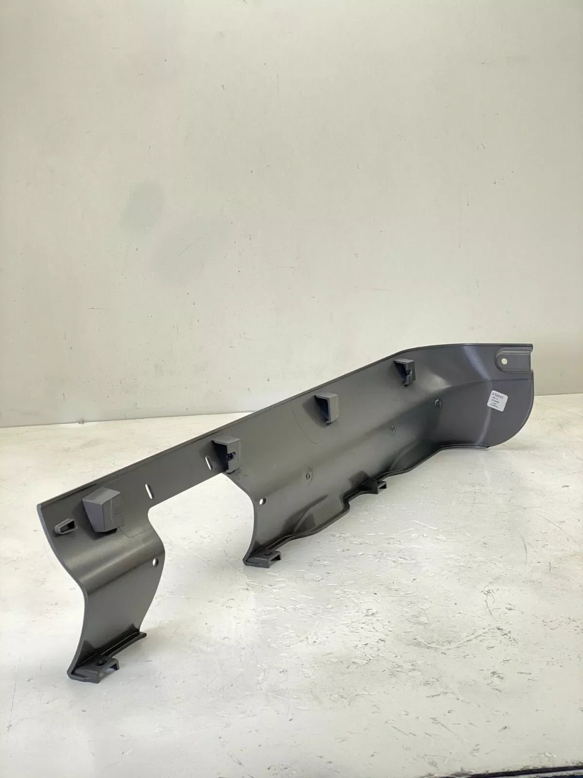 18-73182-015 Genuine Freightliner Rear Right Side Rocker Panel