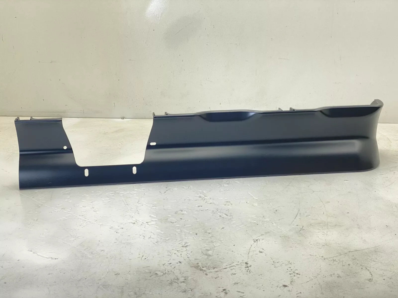 18-73182-015 Genuine Freightliner Rear Right Side Rocker Panel
