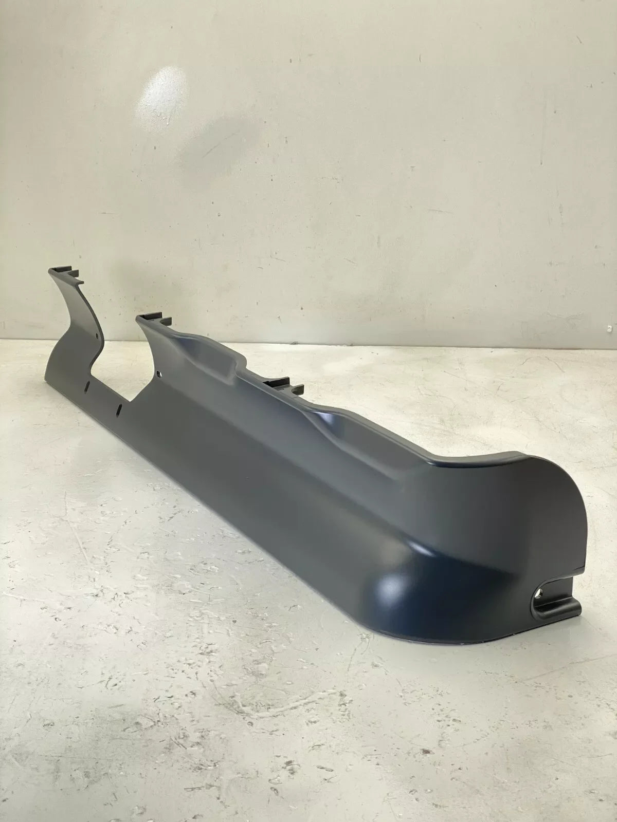 18-73182-015 Genuine Freightliner Rear Right Side Rocker Panel